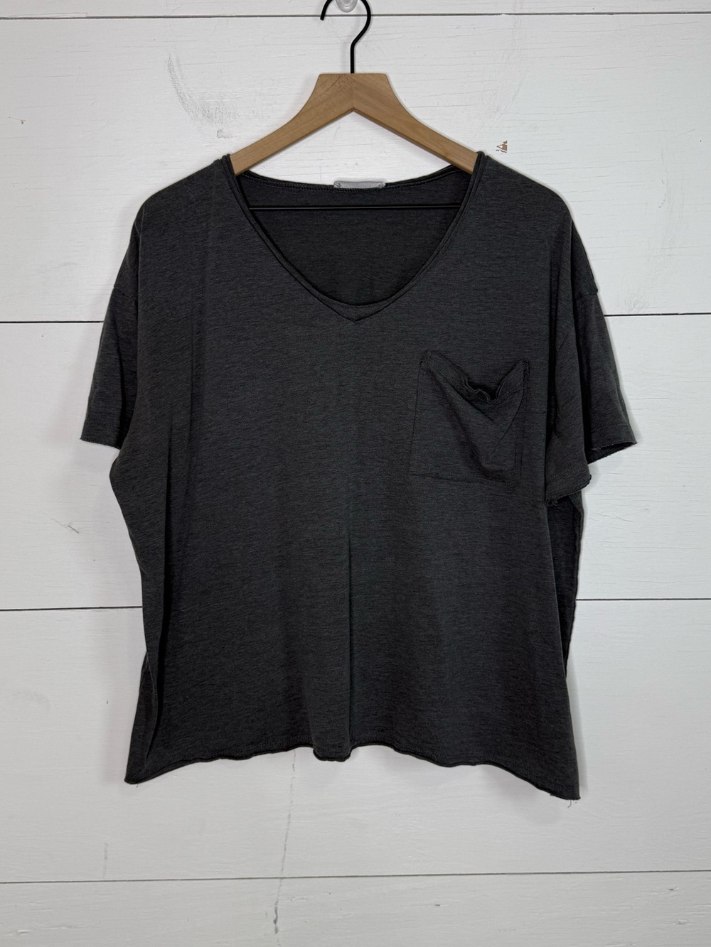 Zenana Outfitters • Charcoal Relaxed V-Neck Short Sleeve Top with Pocket Small